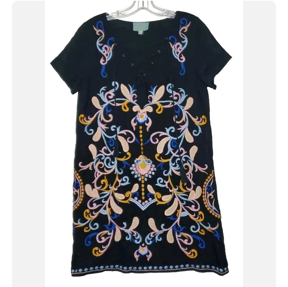 Skies Are Blue Black Shift Dress